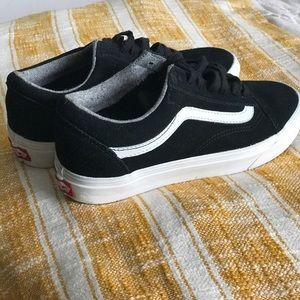 VANS practically new!